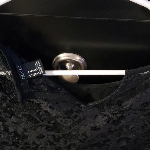 Black Top - Picture 2 of 3